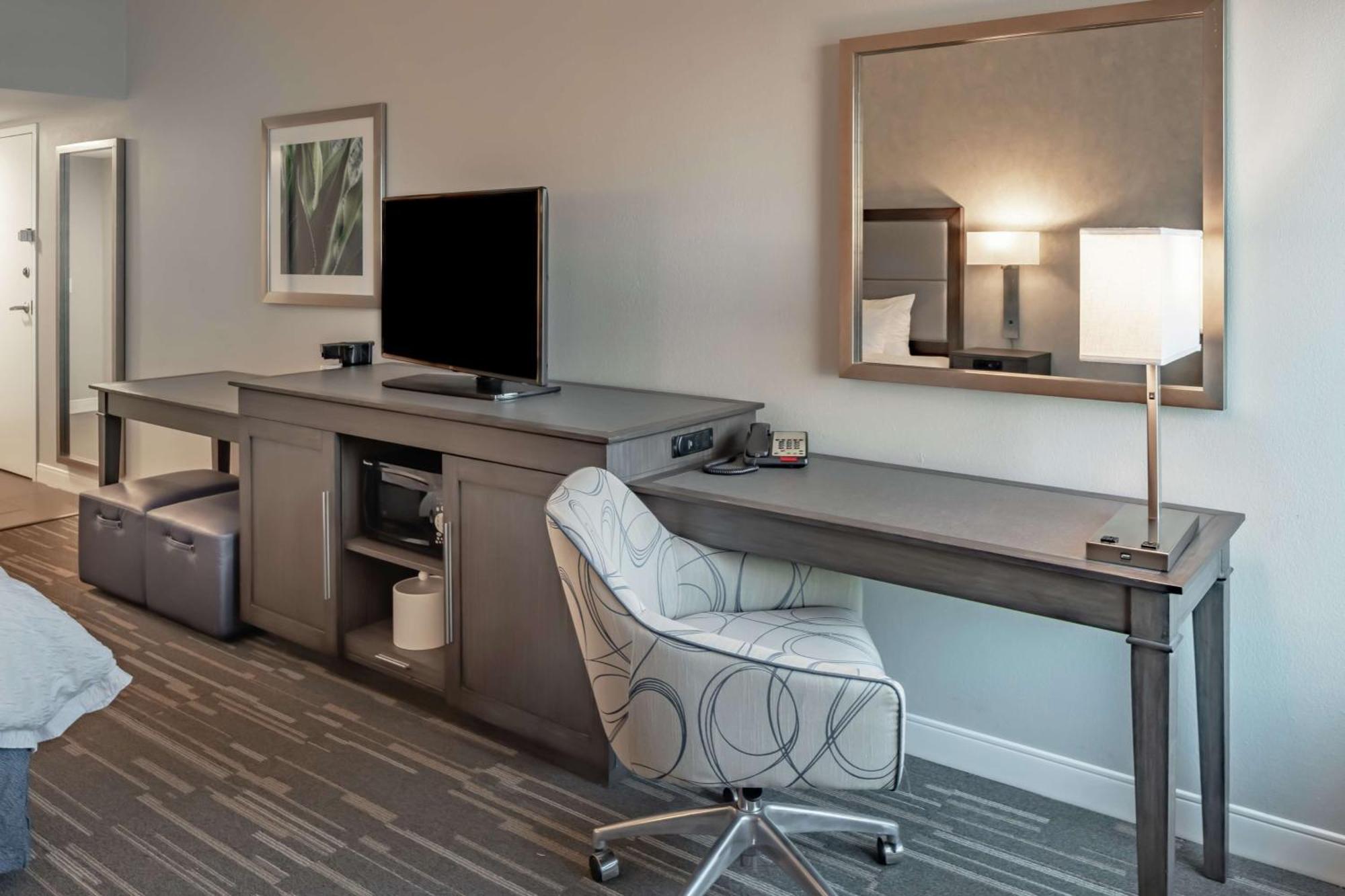 Hampton Inn Waco North Exteriör bild