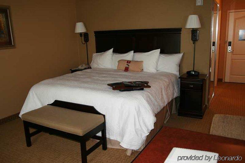 Hampton Inn Waco North Exteriör bild