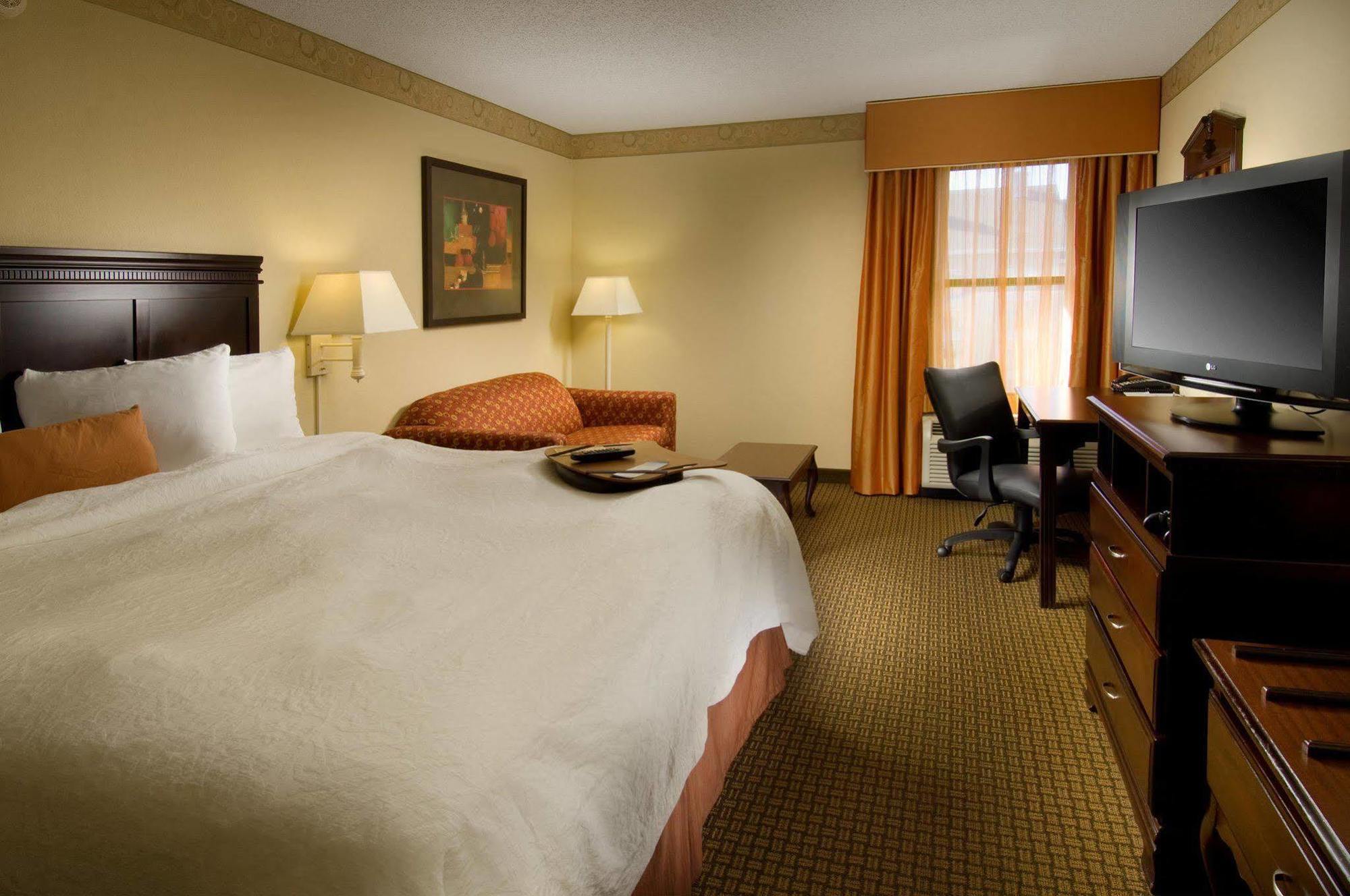 Hampton Inn Waco North Exteriör bild